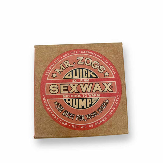 Wax surf Sex Wax Mid Cool Orange proposée par Rent Surf Biarritz, accessoire pour location surf  Biarritz